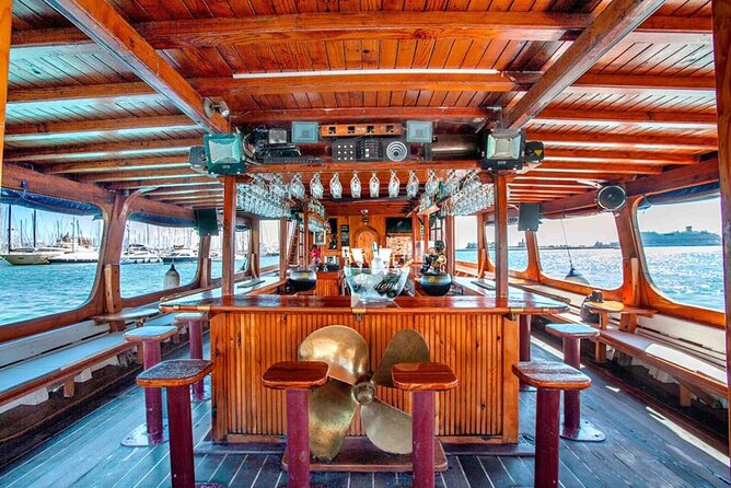 Top rated boat in Mallorca Barca Samba - From Muelle Golondrinas to the Cathedral of Mallorca at the port