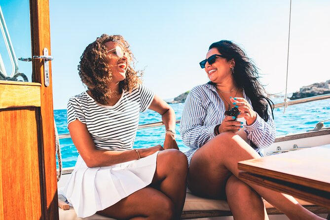 Traditional Mallorquin Llaut Cruise with Tapas and Drinks - Tapas and Drinks: Why the Included Food Feels Like Part of the Experience