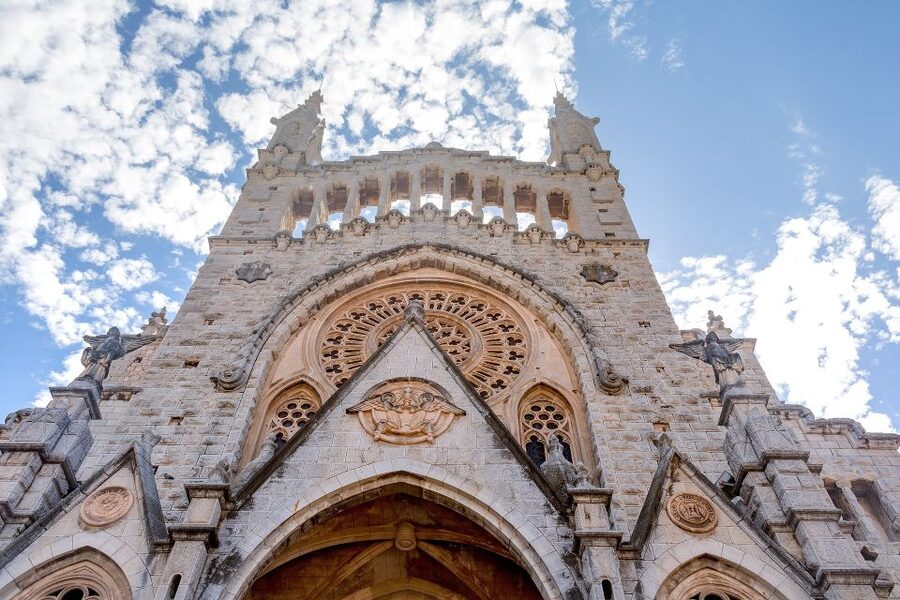 Tramuntana Panorama Tour - Soller, Deiá, Valldemossa - Meeting in Palma and What to Expect From the Minibus Day