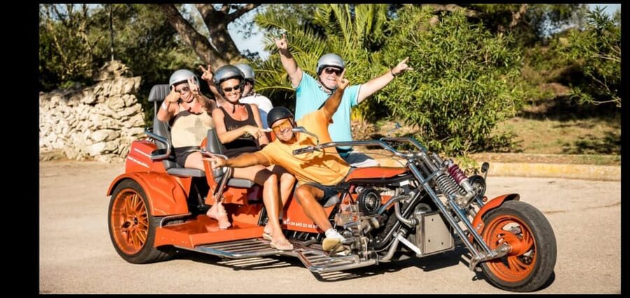 V8 Trike Tour mit Fahrer/Guide für max 4Gäste - Port Andratx in About 45 Minutes: Cafes, Galleries, and Celebrity Odds